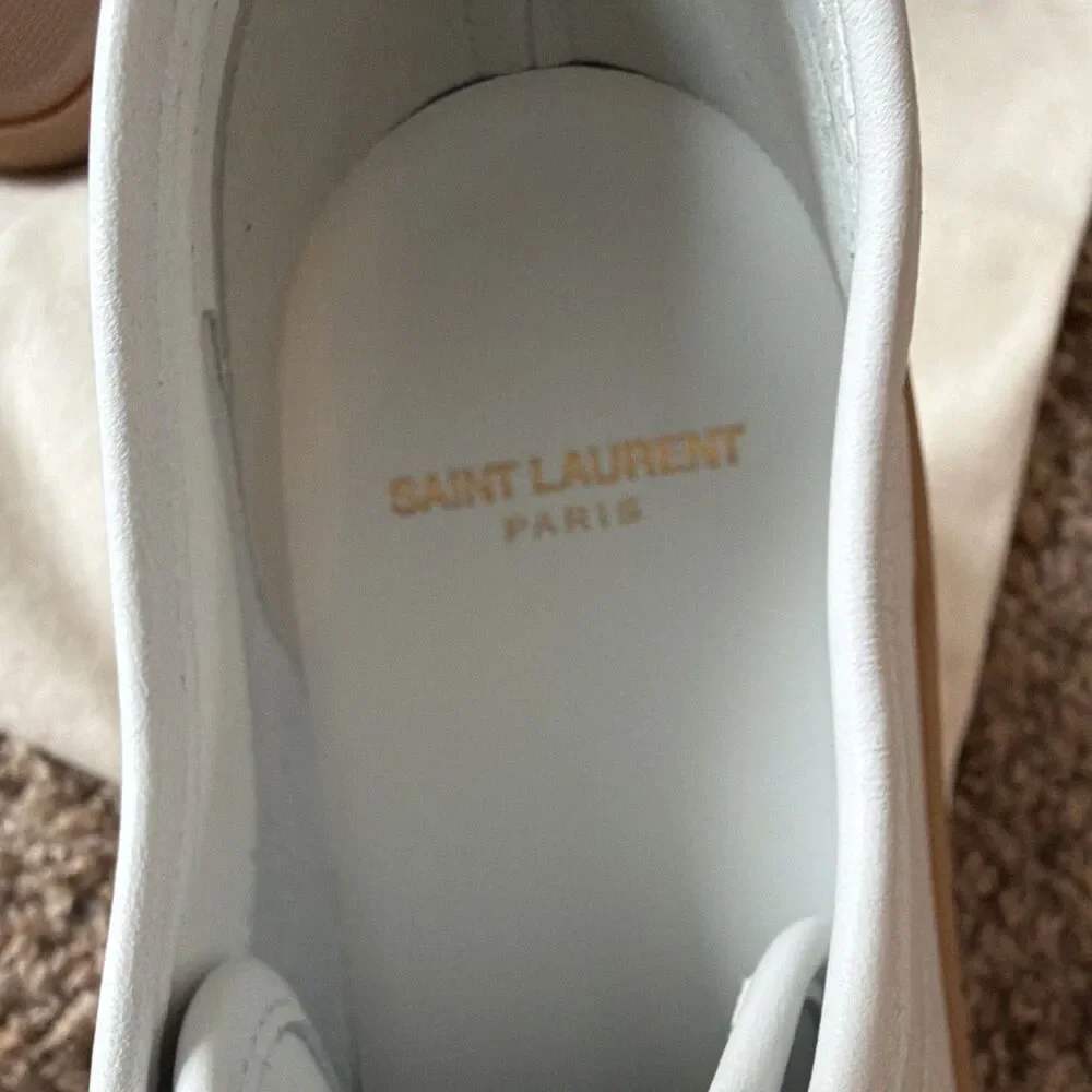 Saint Laurent White Leather Low Top Sneakers Gum Sole Gold Logo EU 40
